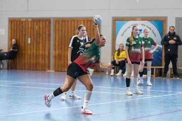 Bild 305 - wBJ HSG Kremperheide/Muensterdorf - HSG Joerl-Doppeleiche Vioel : Ergebnis: 34:23